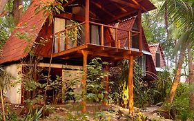 Calala Lodge Cabuya  Exterior photo