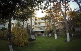 Hotel Beaumonde Garden Tiflis Exterior photo