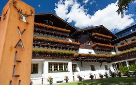 Valluga Hotel Sankt Anton am Arlberg Exterior photo
