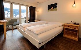 Jungfrau Lodge, Swiss Mountain Hotel Grindelwald Exterior photo
