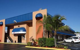 Magnuson Hotel Bradenton Exterior photo