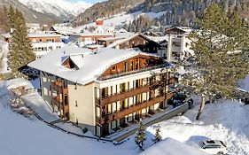 Hotel Banyan Sankt Anton am Arlberg Exterior photo