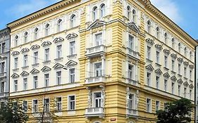 Hotel Assenzio Praga Exterior photo