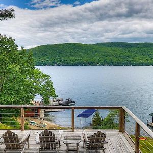Waterfront Lake George Cabin Walk To Water Exterior photo