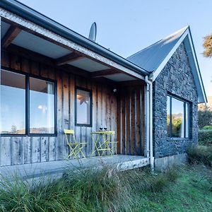 Fantail Cottage With Sea Views - Akaroa Home Exterior photo
