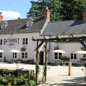 Hotel The Bathurst Arms Cirencester Exterior photo