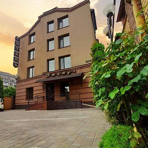 Hotel Status Vínnytsia Exterior photo