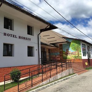 Hotel Horezu Exterior photo