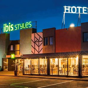 Hotel Ibis Styles Rouen Val De Reuil Val-de-Reuil Exterior photo