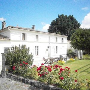 Le Charhido Bed and Breakfast Saint-Fort-sur-Gironde Exterior photo