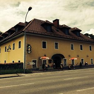 Hotel Gasthof Schlosswirt Klagenfurt am Woerthersee Exterior photo