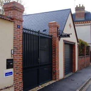 les crépinières Bed and Breakfast Chartres Exterior photo