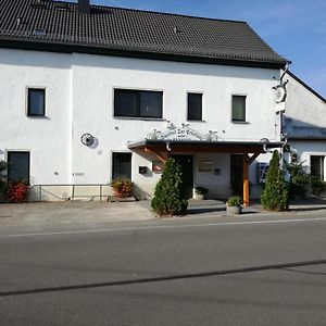 Hotel Landgasthof-Zur Erholung Schkeuditz Exterior photo