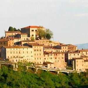 Hotel Locanda Il Cacciatore Pari Exterior photo