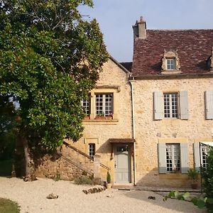 Rue Du Chateau Bed and Breakfast Lalinde Exterior photo