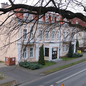 Hotel Polonia Chojnice Exterior photo