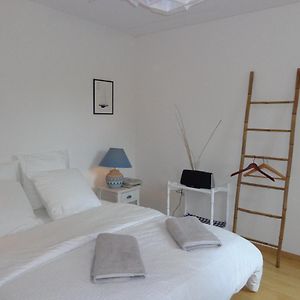 Chambre Centre Bourg 2 Personnes Avec Petit Dejeuner Bed and Breakfast Corseul Exterior photo