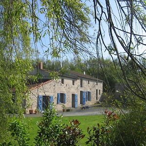 La petite Vallee Bed and Breakfast La Chapelle-Largeau Exterior photo