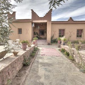 Maison Restaurant Amazigh Annex Bed and Breakfast Ait Ougliff Exterior photo