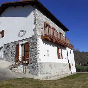 Aizalegia Hostal Igantzi Exterior photo