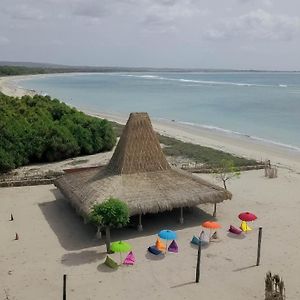 Costa Beach Resort & Club Waingapu Exterior photo