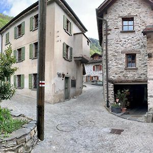 Bnb Ca Di Sciavatin Bed and Breakfast San Vittore Exterior photo