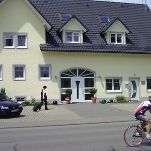 Hotel Kurpension Messmer Tengen Exterior photo