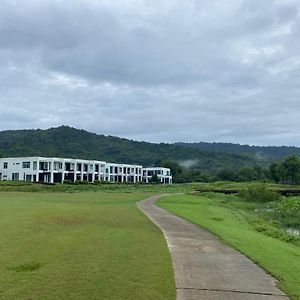 The Midst By The M - Nakhon Nayok Tmd4 Villa Exterior photo