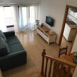Apartamento Apartamento dúplex en el centro de Huesca Exterior photo