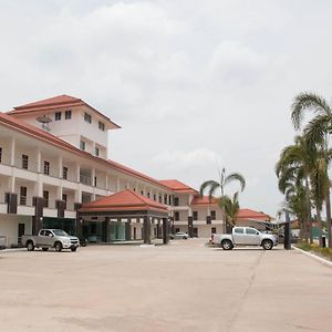 Grand Place Resort Udon Thani Exterior photo