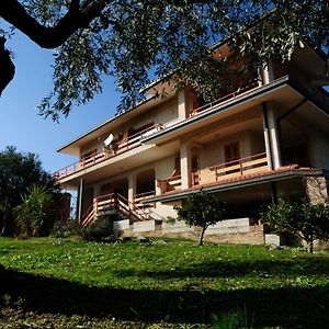 Hotel L'Oleandro Loreto Aprutino Exterior photo