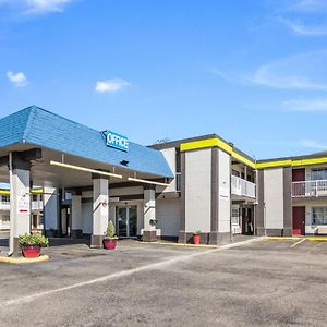 Econo Lodge Inn&Suites Terre Haute Exterior photo