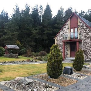 Struan Coach House In Gated Residence Stirling Exterior photo