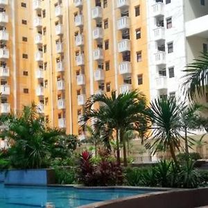 Kemang View Apartment By Kamara Rooms Bekasi Exterior photo