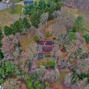 Unique And Secluded Country Estate Near Pittsburgh Villa Weirton Exterior photo