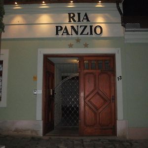 Ria Panzio Bed and Breakfast Esztergom Exterior photo