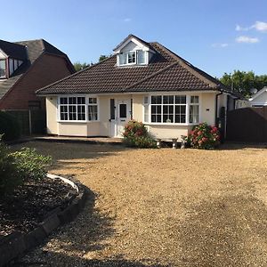 Redcot Holiday Bungalow Peover Superior Exterior photo