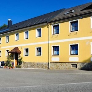 Hotel Gasthof Schindler Brunn am Wald Exterior photo