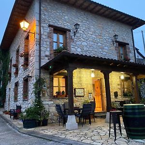 La Casona del Jou Hostal Ortiguero Exterior photo