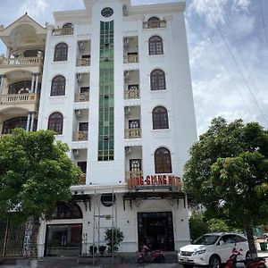 Truong Giang Hotel Mong Cai Exterior photo