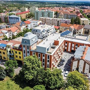 Apartamento Kellerův mlýn - Apartmán s vlastní garáží, Znojmo centrum Exterior photo