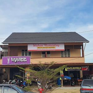 Hotel Oyo 90252 Penginapan Wahee Kuala Terengganu Exterior photo