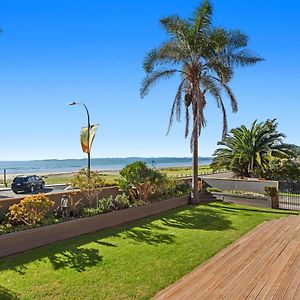 The Lights House - Beachfront Ohope Holiday Home Exterior photo