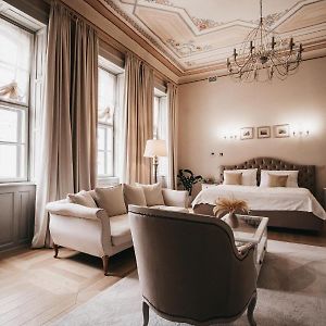 Room42 - Suites & Apartments Esztergom Exterior photo