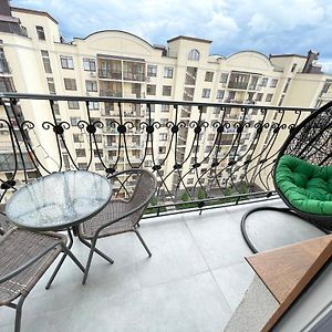Luxury Emerald Apartments Irpín Exterior photo
