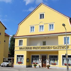 Hotel Brauerei Und Gasthof Frischeisen Kelheim Exterior photo
