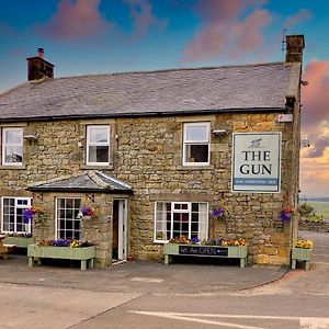 Hotel The Gun At Ridsdale Exterior photo