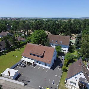 Hotel Attaché Raunheim Exterior photo