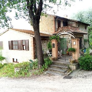 Hotel Tra Grilli E Cicale Deruta Exterior photo