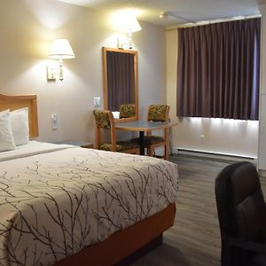 Canadas Best Value Inn&Suites-Castlegar Exterior photo